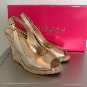 Lilly Pulitzer Gold wedge shoes size 7.5